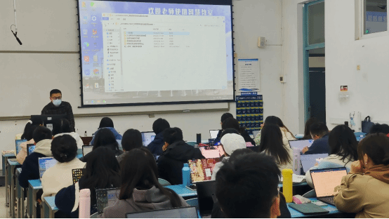365英国公司开展员工党支部党务工作培训会